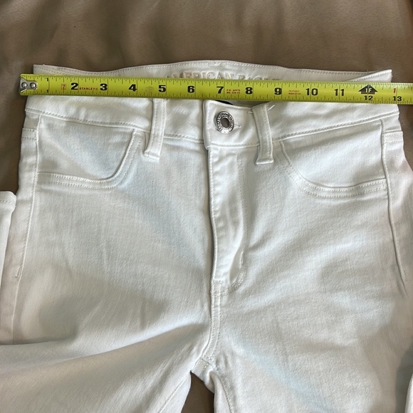 American Eagle NE[X]T Level stretch X white jean size 2 Long. - Picture 9 of 10